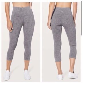 Lululemon Wunder Under Crop, Full-On Luxtreme *Washed Luna* Size 6